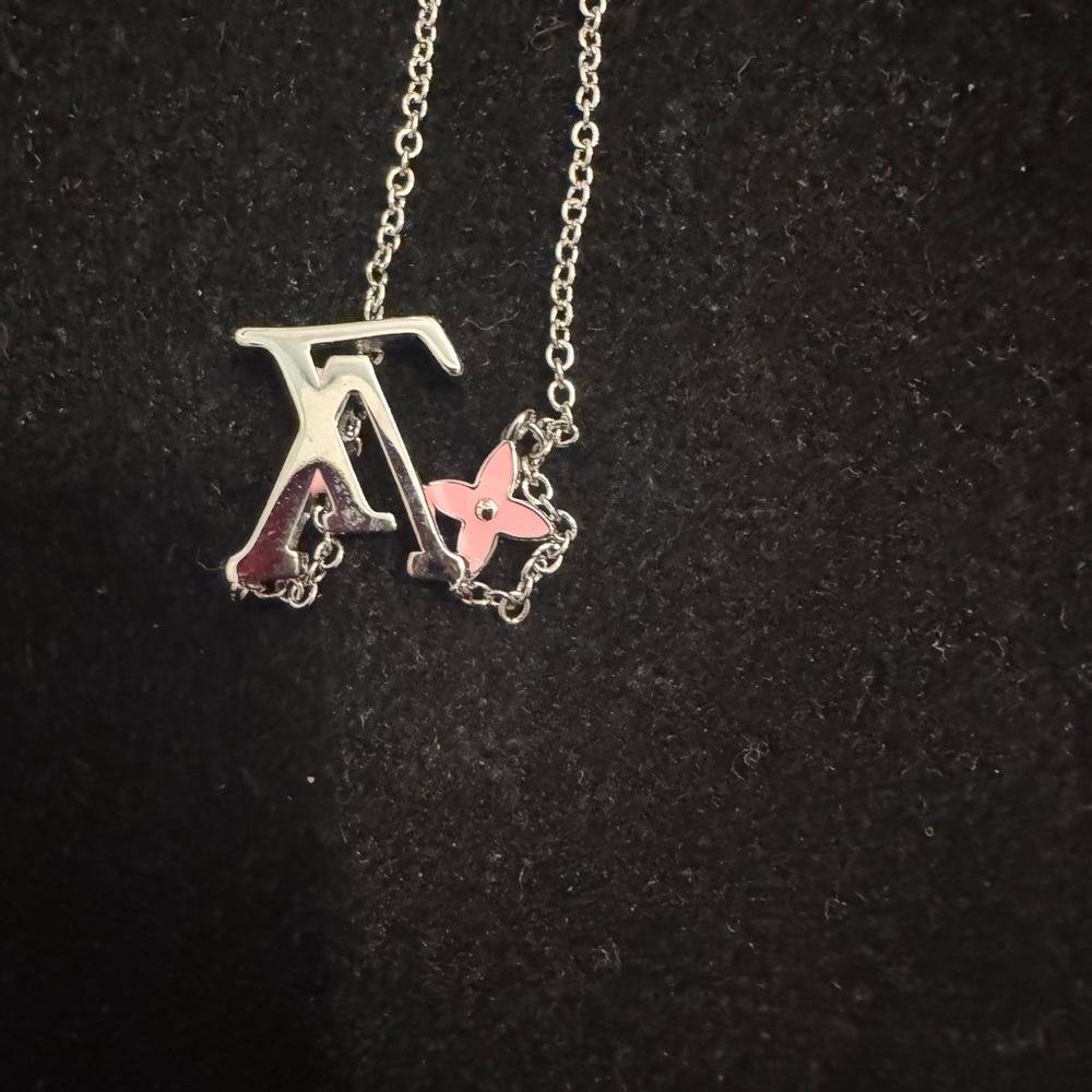 Louis Vuitton Silver Necklace with Pink Charm - Picture 6 of 8